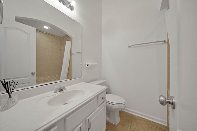 3330 Knollcrest Lane, Pearland, TX 77584