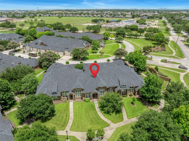 3330 Knollcrest Lane, Pearland, TX 77584