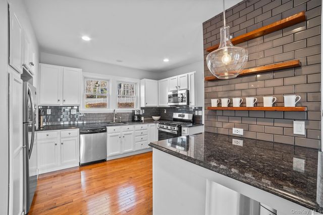 14 Mark Mead Road, Cross River, NY 10518