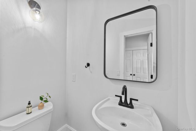 14 Mark Mead Road, Cross River, NY 10518