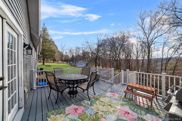 14 Mark Mead Road, Cross River, NY 10518