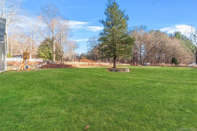 14 Mark Mead Road, Cross River, NY 10518