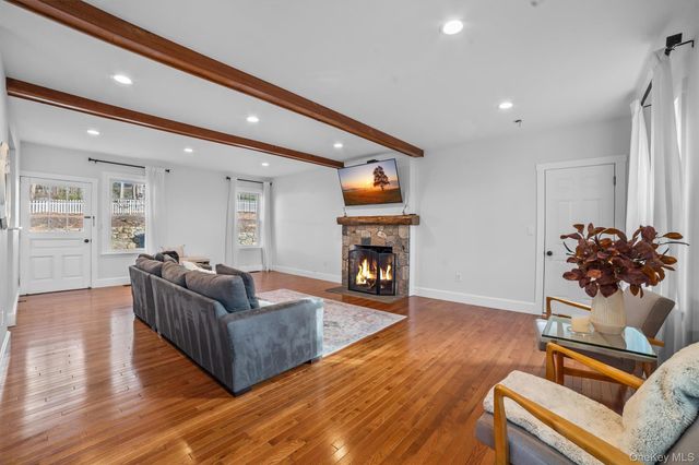 14 Mark Mead Road, Cross River, NY 10518