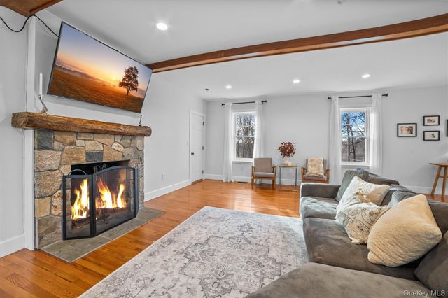 14 Mark Mead Road, Cross River, NY 10518