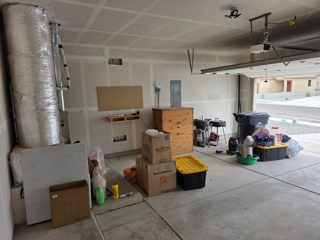 37 Avenida Parque Court, Los Lunas, NM 87031