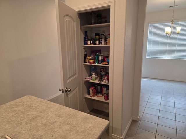 37 Avenida Parque Court, Los Lunas, NM 87031