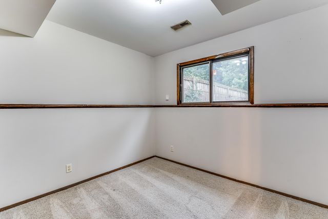 2513 N Bleckley Dr, Wichita, KS 67220