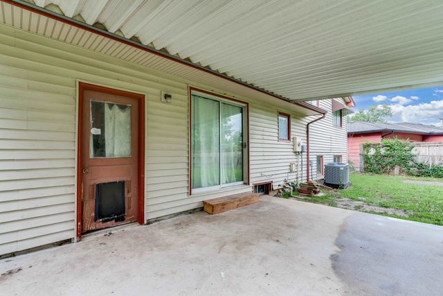 2513 N Bleckley Dr, Wichita, KS 67220