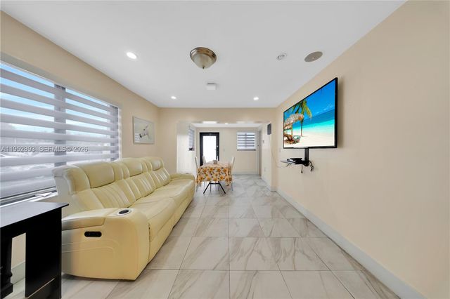458 E 20th Street, Hialeah, FL 33013