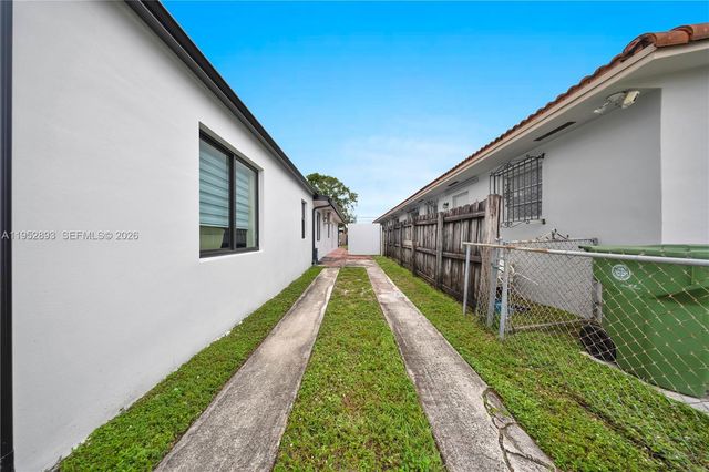 458 E 20th Street, Hialeah, FL 33013