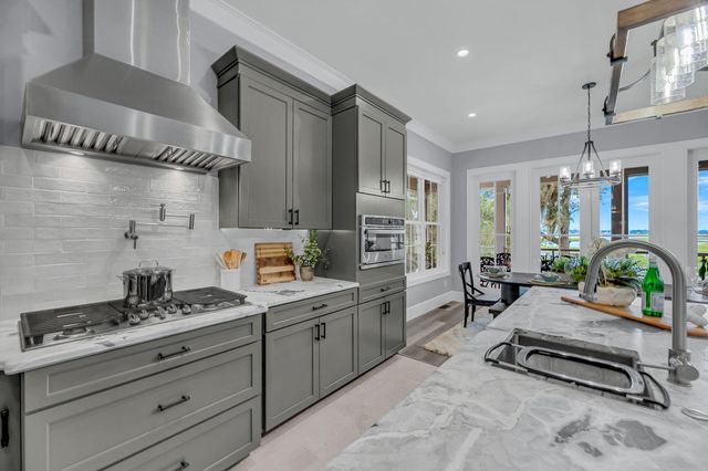 1358 Polly Point Road, Wadmalaw Island, SC 29487