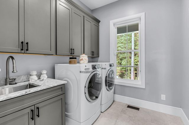 1358 Polly Point Road, Wadmalaw Island, SC 29487