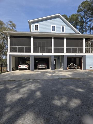 1358 Polly Point Road, Wadmalaw Island, SC 29487