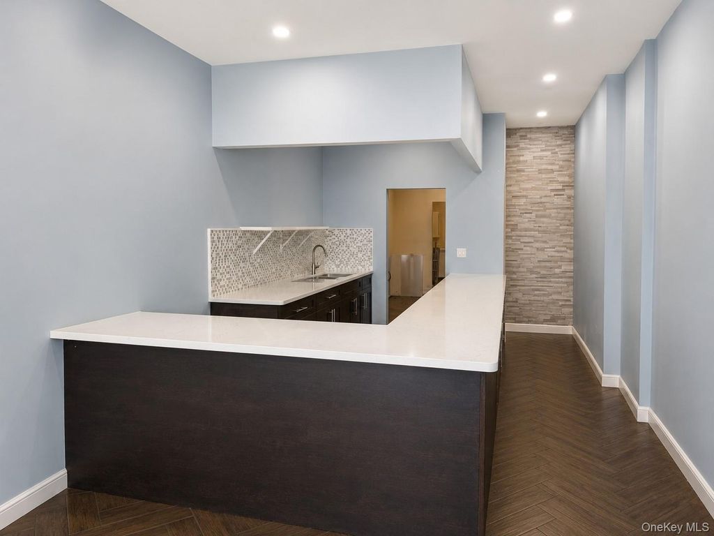 33-17 30 Avenue, Astoria, NY 11103 — photo 3