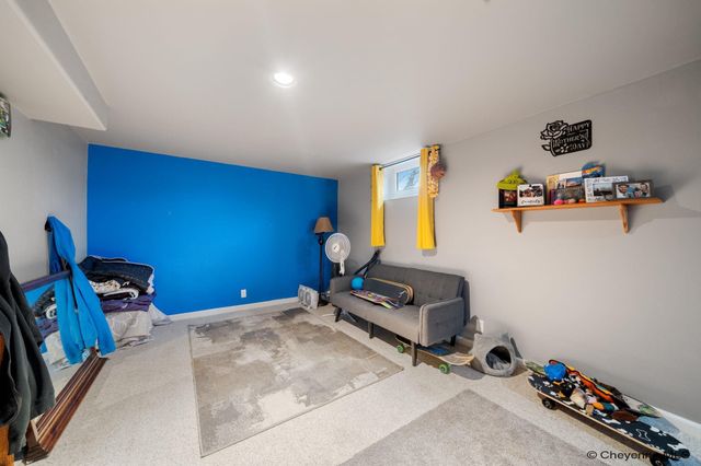 2709 E 9TH ST, Cheyenne, WY 82001