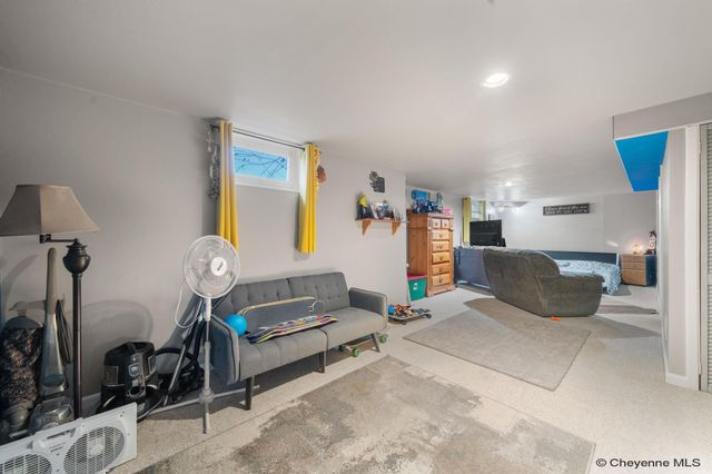 2709 E 9TH ST, Cheyenne, WY 82001