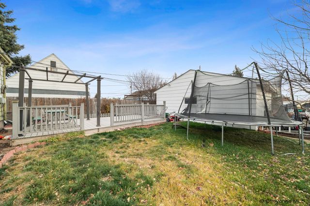 2709 E 9TH ST, Cheyenne, WY 82001