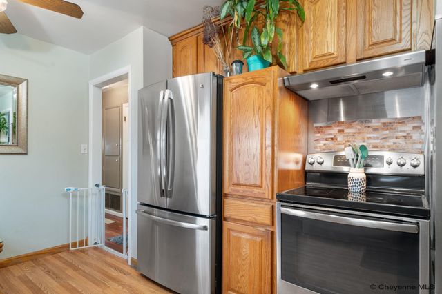 2709 E 9TH ST, Cheyenne, WY 82001