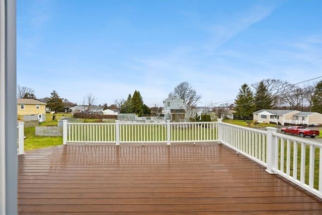 3 O Connell Road, Tiverton, RI 02878