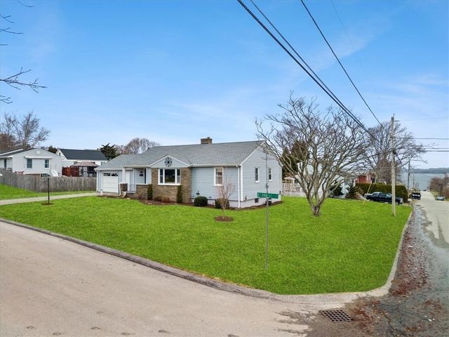 3 O Connell Road, Tiverton, RI 02878