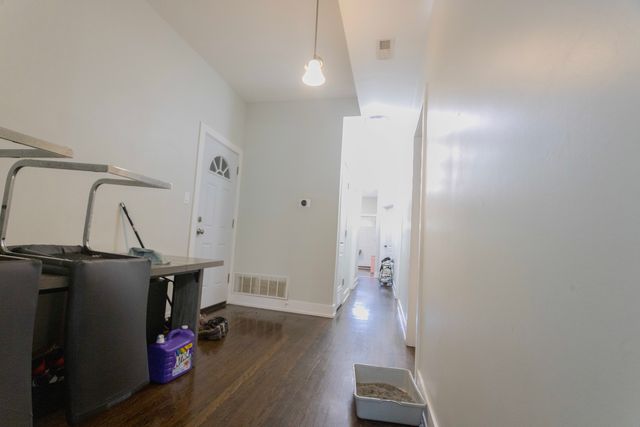6434 S Eberhart Avenue, Chicago, IL 60637