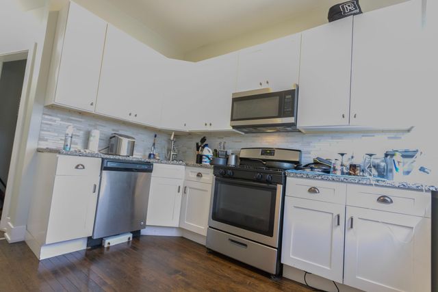 6434 S Eberhart Avenue, Chicago, IL 60637