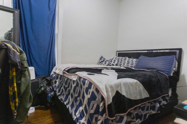 6434 S Eberhart Avenue, Chicago, IL 60637