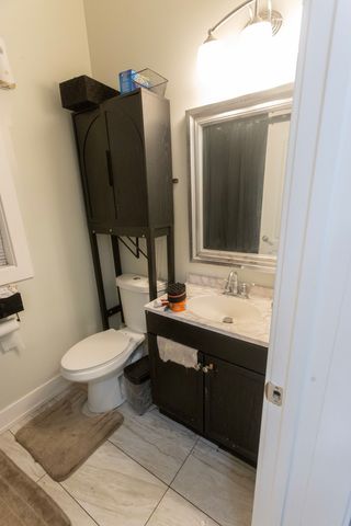 6434 S Eberhart Avenue, Chicago, IL 60637