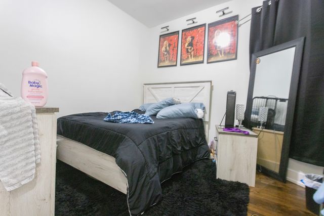 6434 S Eberhart Avenue, Chicago, IL 60637