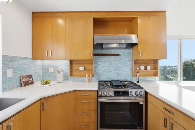 6612 Hagen Blvd, El Cerrito, CA 94530