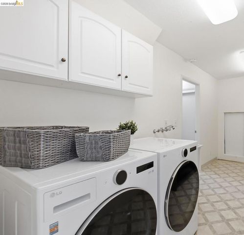 6612 Hagen Blvd, El Cerrito, CA 94530