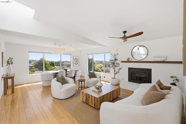 6612 Hagen Blvd, El Cerrito, CA 94530