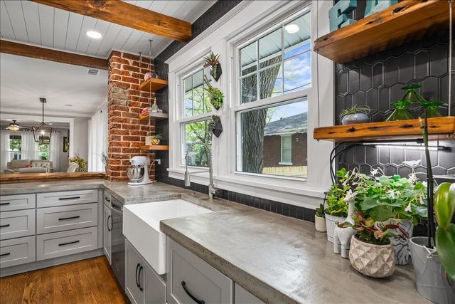 1294 HARBERT AVE, Memphis, TN 38104