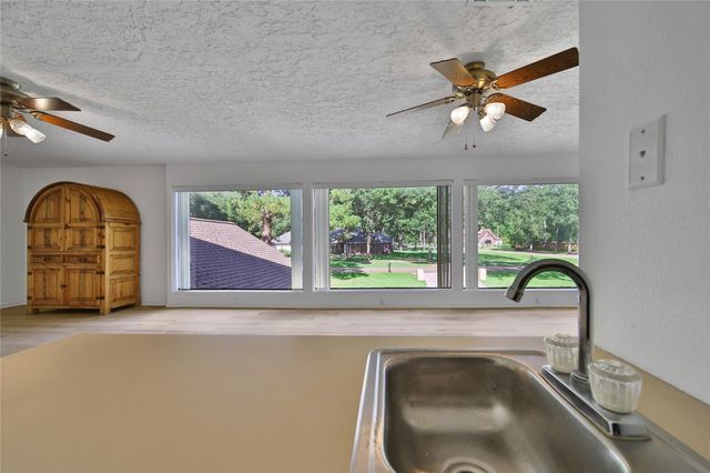 15418 Willis Way, Conroe, TX 77384