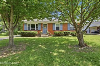 7902 Osborne Dr, Louisville, KY 40222