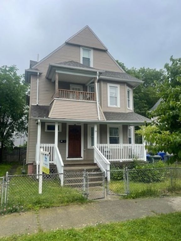 19 Wareham St, Springfield, MA 01108