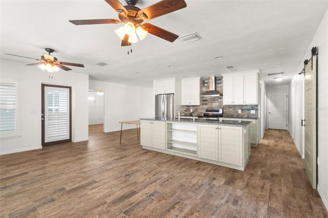 6808 19TH AVENUE W, Bradenton, FL 34209