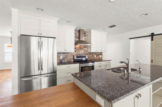 6808 19TH AVENUE W, Bradenton, FL 34209