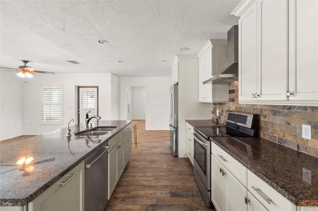 6808 19TH AVENUE W, Bradenton, FL 34209