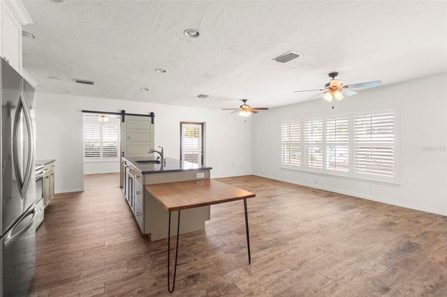 6808 19TH AVENUE W, Bradenton, FL 34209