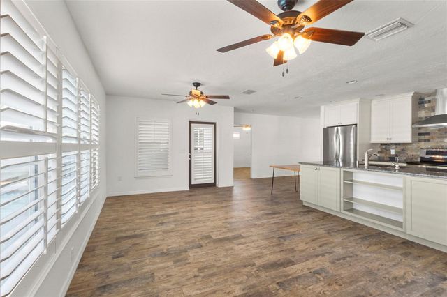 6808 19TH AVENUE W, Bradenton, FL 34209