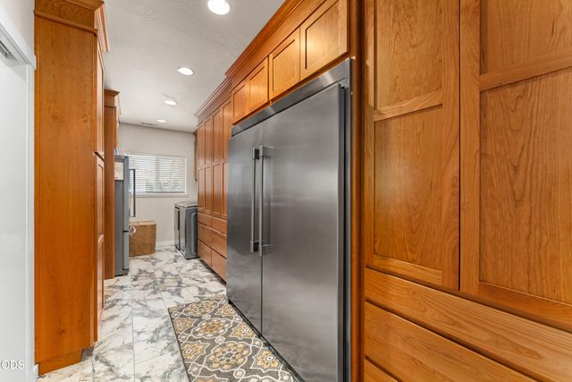 830 SW Bryn Court, Grants Pass, OR 97527