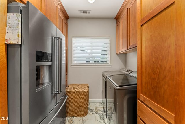 830 SW Bryn Court, Grants Pass, OR 97527