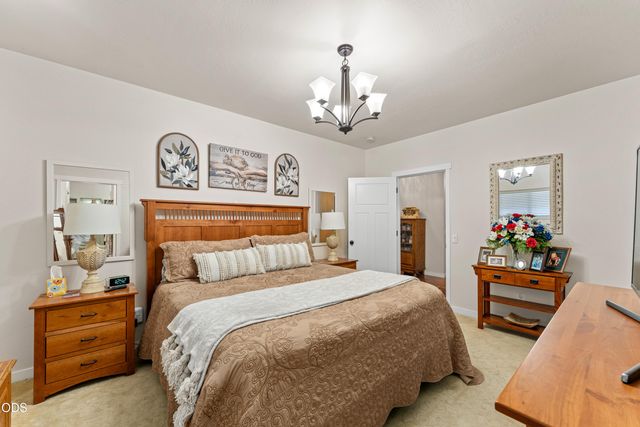 830 SW Bryn Court, Grants Pass, OR 97527