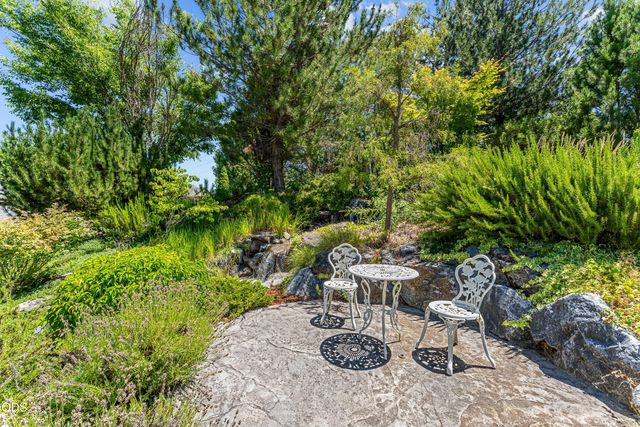 830 SW Bryn Court, Grants Pass, OR 97527