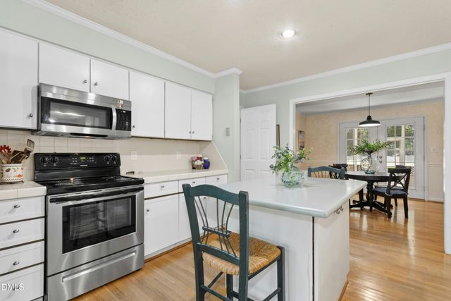 209 Butternut, Chapel Hill, NC 27514