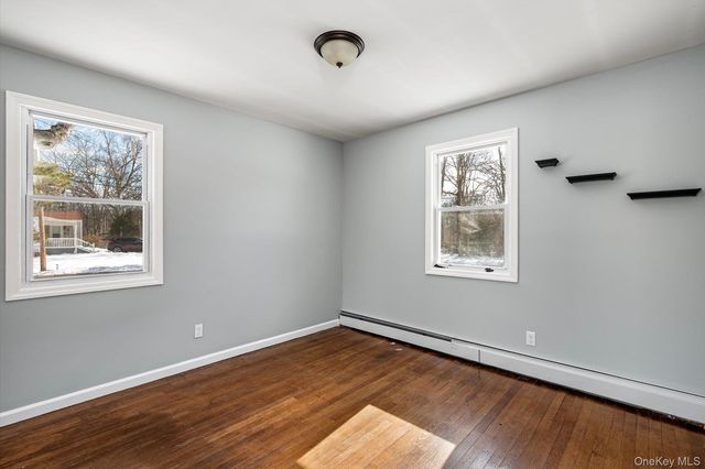 93 Garfield Boulevard 93, Farmingdale, NY 11735