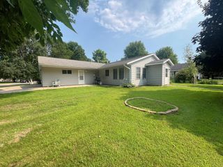 161 Hillcrest Avenue, Spicer, MN 56288