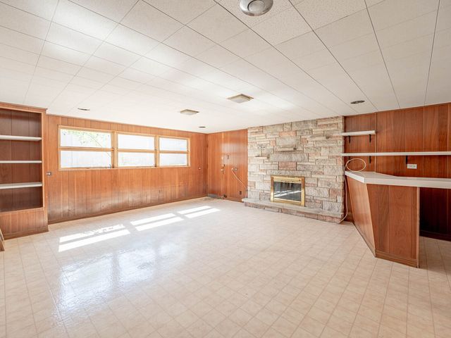 6052 W 128th Street, Palos Heights, IL 60463