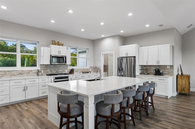 16323 Lake LOOP, Austin, TX 78734